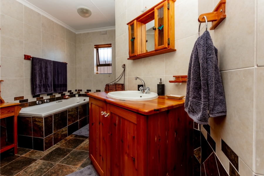 4 Bedroom Property for Sale in Vredenburg Western Cape